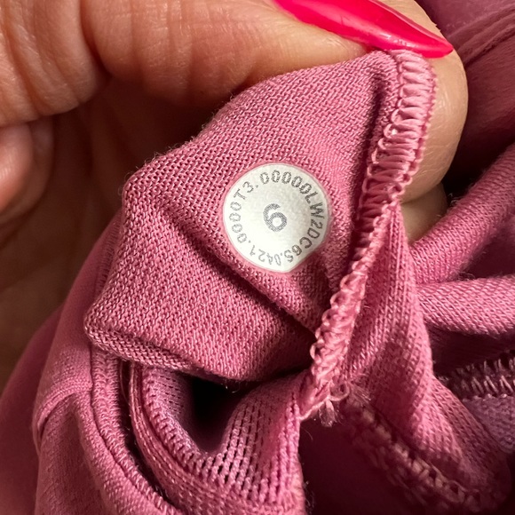 Lululemon Nulu Front-Darting Yoga Bra *Light Support, B/C Cup
Pink Blossom - Picture 4 of 9